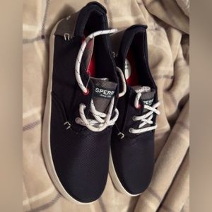 Size 5.5 youth never worn